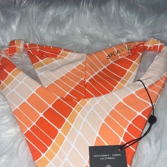 Skatie XL Orange Tie Bikini Bottom BRAND NEW
NEVER WORN - Picture 2 of 4